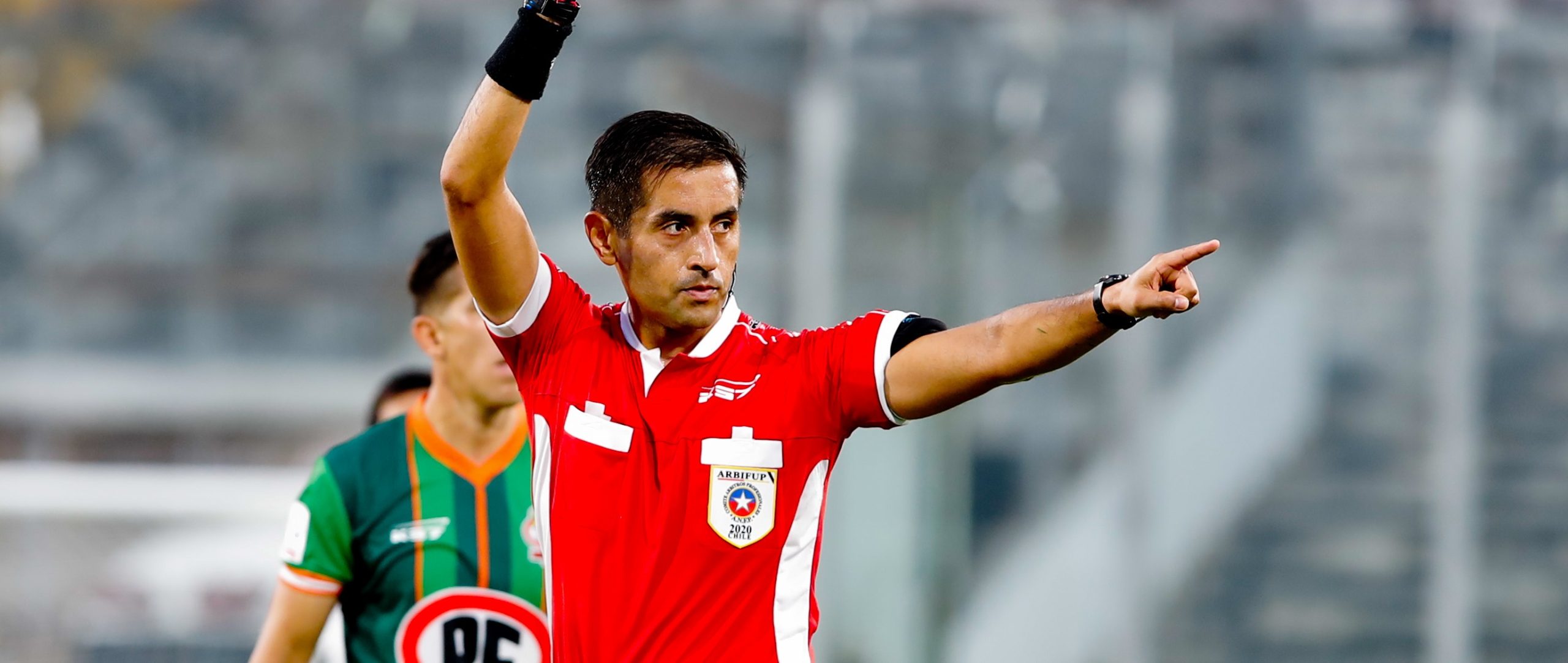 Arbitro Gilabert fue excluido de la última fecha tras polémica en el Monumental