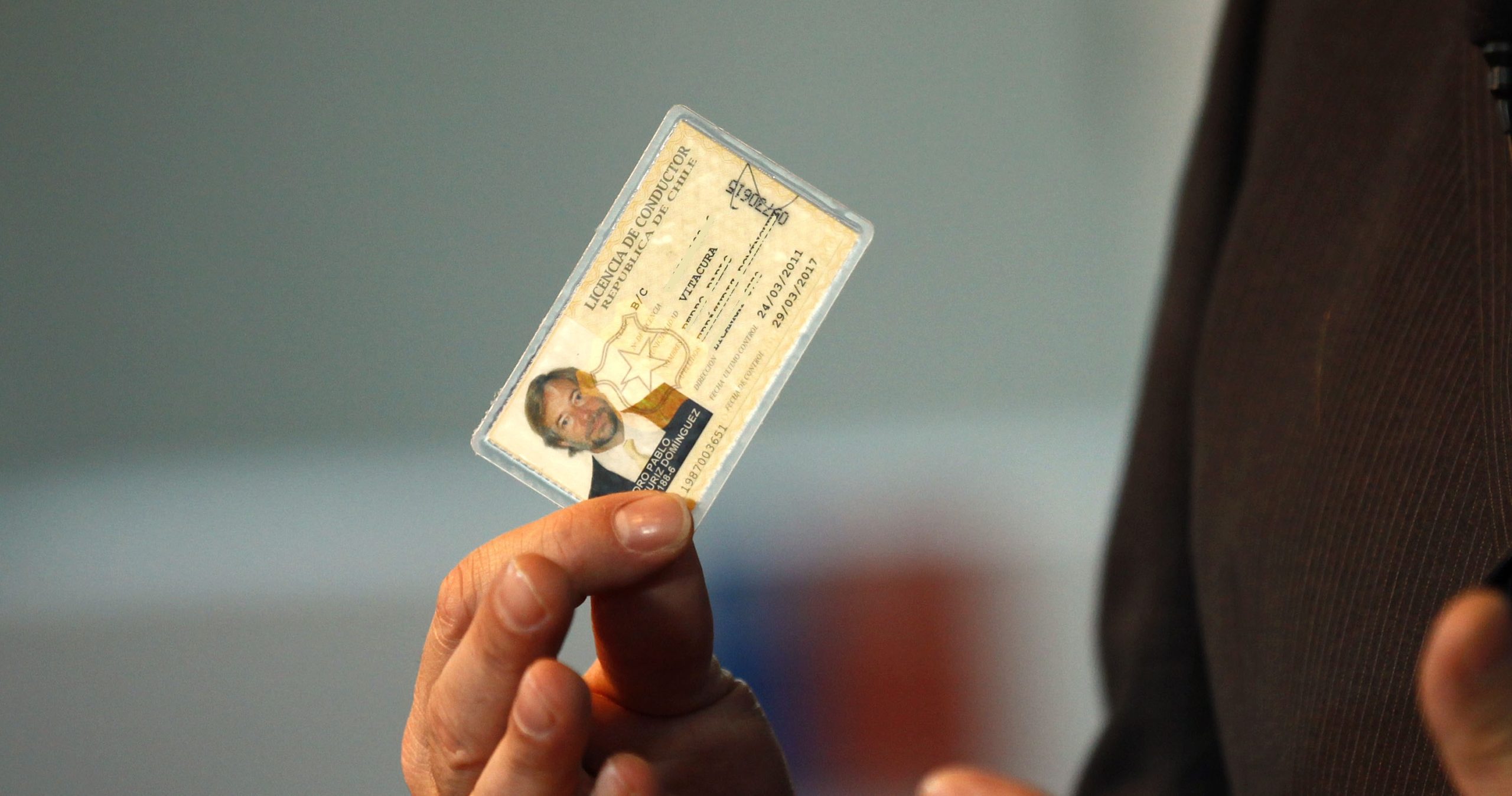 Promulgan ley que extenderá por un año más la vigencia de las licencias de conducir