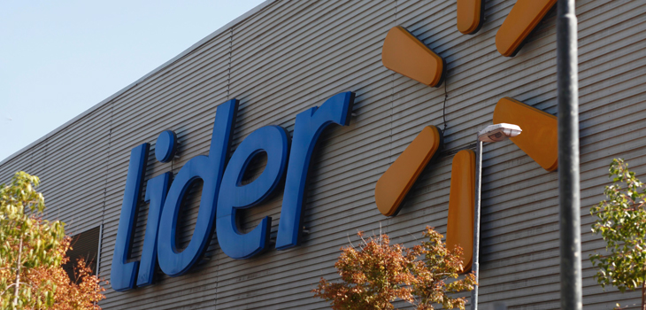 Detienen a hombre acusado de apuñalar a mujer y causar su muerte en supermercado de La Florida