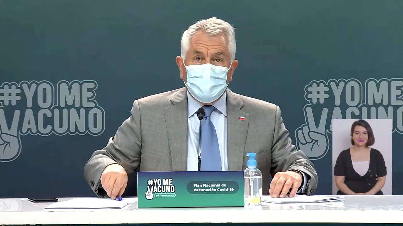 Paris tras anuncio del Gobierno: “Vacunaremos a los inmigrantes, nunca hemos dicho lo contrario