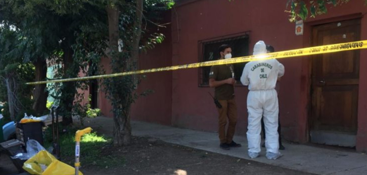 Atado en sus pies con cinta y con heridas cortopunzantes: hallan cadáver en Estación Central