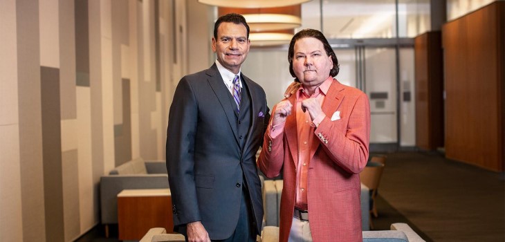 Joven al que le trasplantaron rostro y manos tras grave accidente: 