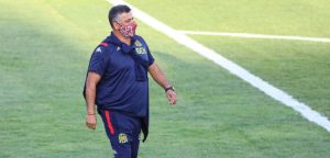 Aseguran que ANFP se contactó con Ronald Fuentes para reemplazar a Rueda tras negativa de Almeyda