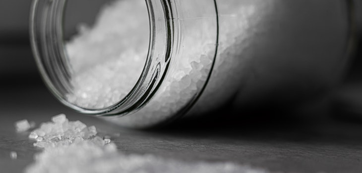 Consumo de sal: conoce cuánto es lo recomendado y los problemas asociados a su alta ingesta