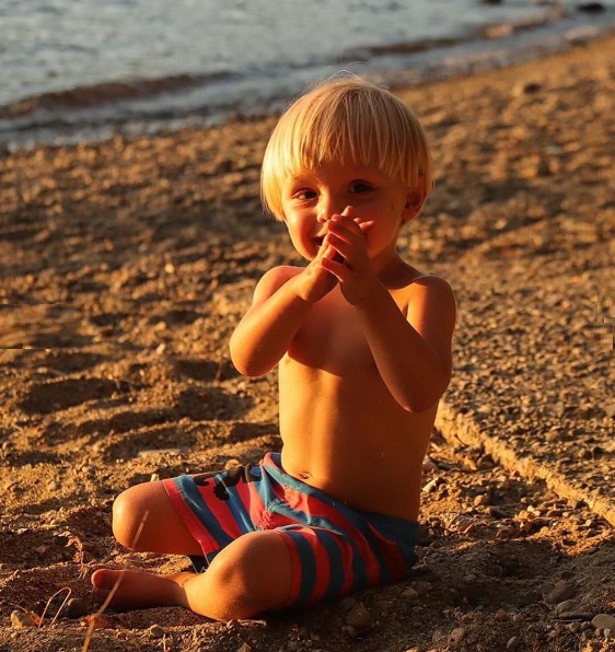 Instagram | @emiliadaiber