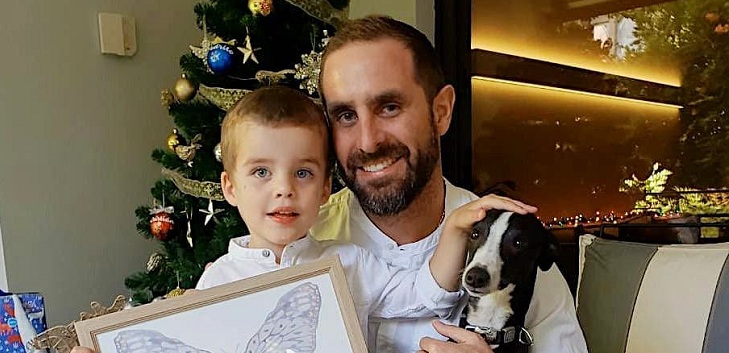 La tierna pregunta de Pedrito Milagros a su padre Cristián Arriagada tras hallar postal de su niñez