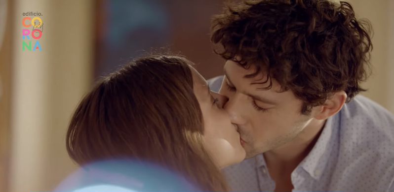 El mensaje aclaratorio de Mega ante escena de beso de Catalina y Julián en 