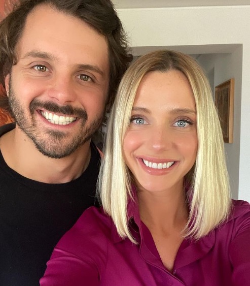 Instagram | @emiliadaiber