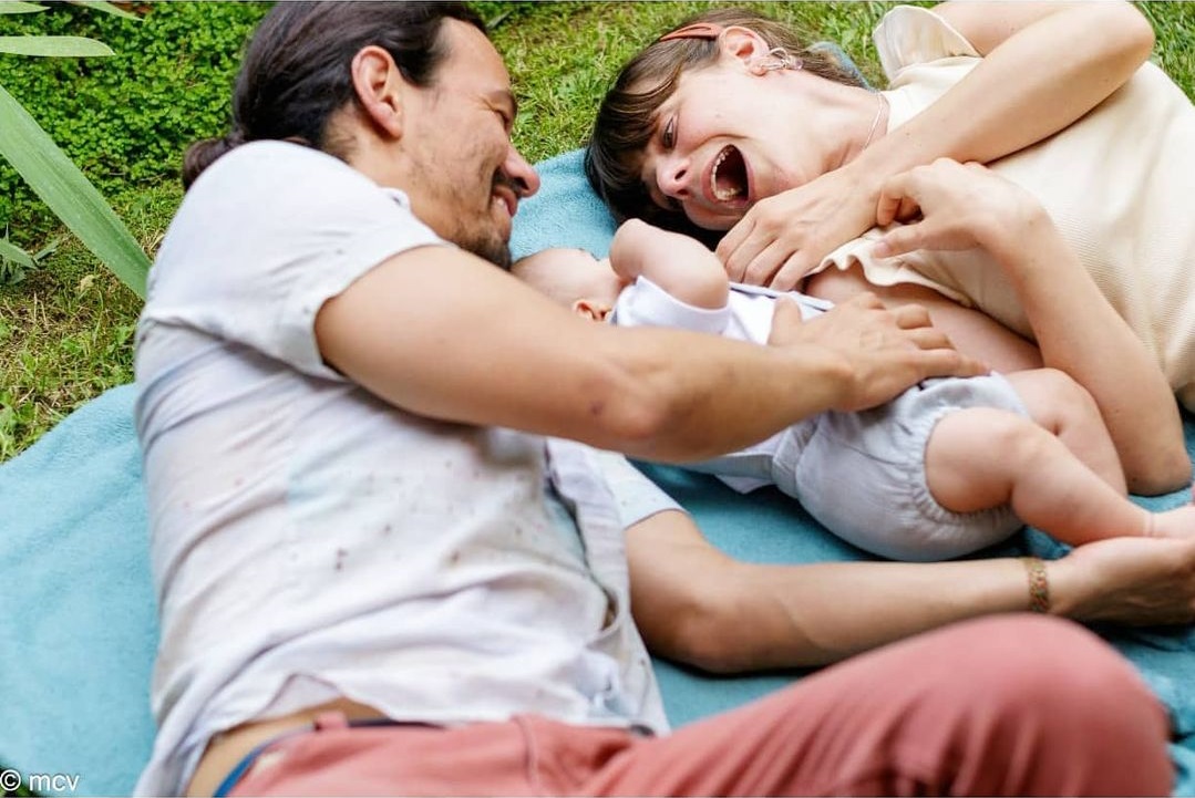 Montse, Chapu y su hijo