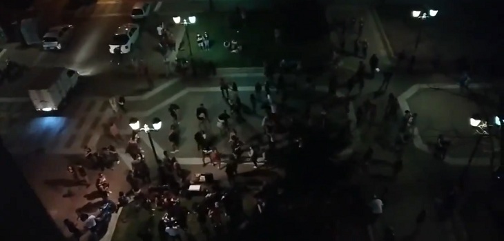 A metros de La Moneda: cerca de 200 personas llegaron a fiesta clandestina en Paseo Bulnes