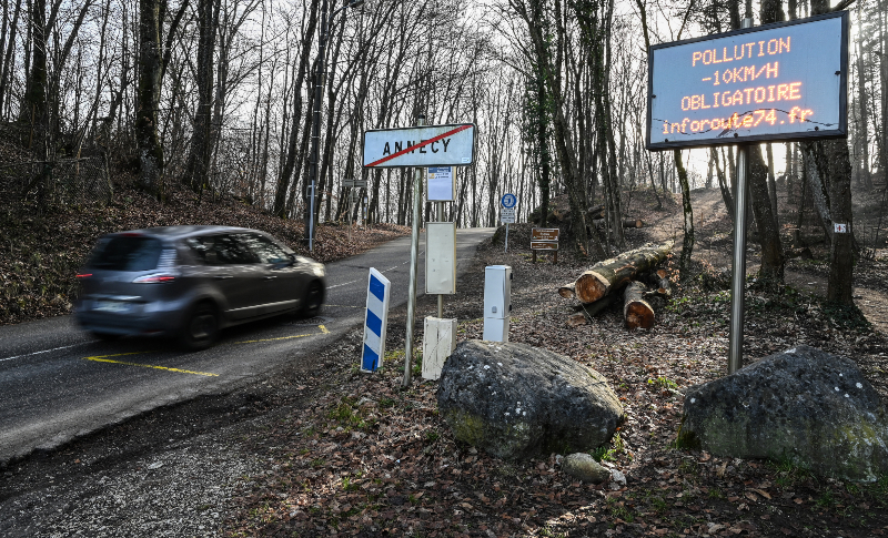 Hombre de 88 años es sorprendido conduciendo a 191 km/h en Francia porque iba tarde para vacunarse