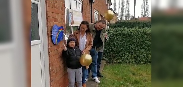 Después de 3 años de lucha: la conmovedora celebración de niño de 6 que venció al cáncer