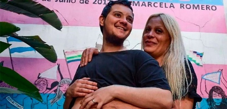 Argentino trans dio a luz a su primer hijo: acusó discriminación del hospital por tratarlo de 