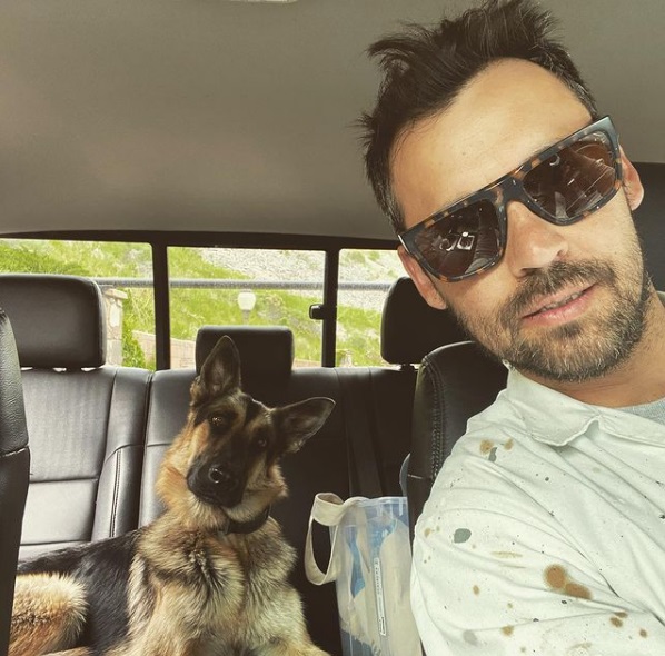 Instagram | @thepainterjh