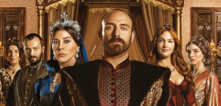 Romance e intriga marcaron regreso de 