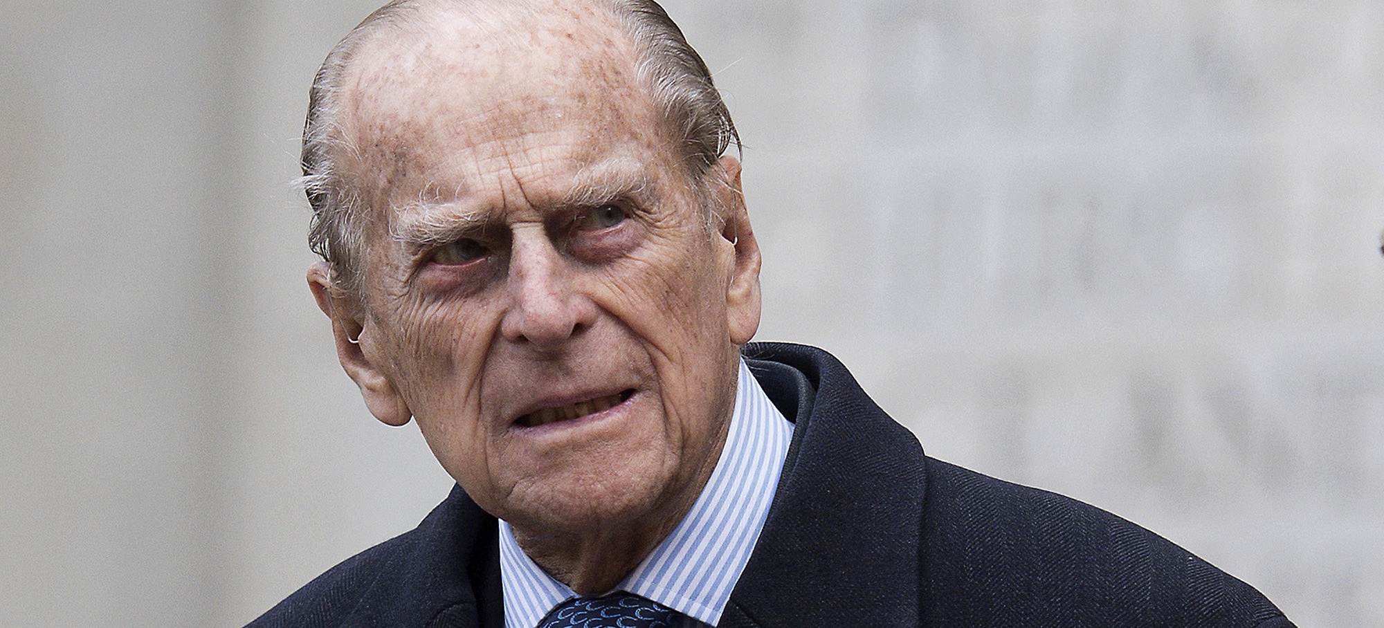 Príncipe Felipe fue dado de alta tras permanecer un mes internado en hospital: regresará a Windsor