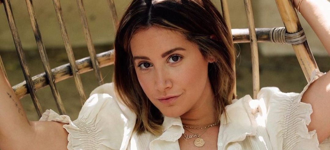 Ashley Tisdale dio a luz a su primera hija: reveló su llamativo y 
