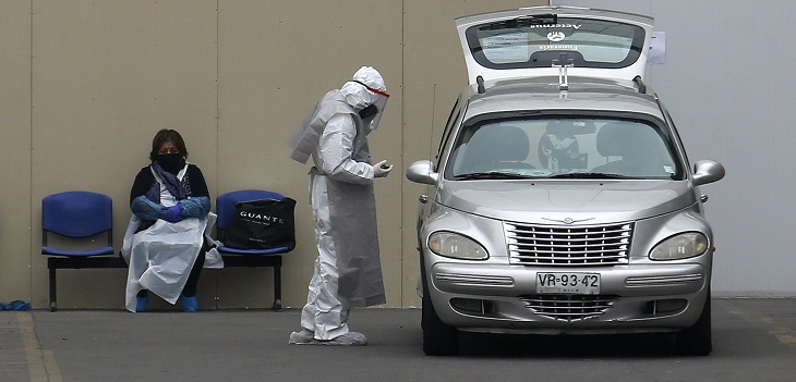 Más de 30 mil muertos y 54 mil casos activos de COVID-19 en Chile, indica informe epidemiológico