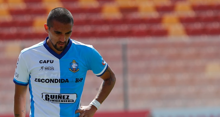 ¿El reemplazante de Julio Barroso? Branco Ampuero estaría cerca de cerrar su llegada a Colo Colo