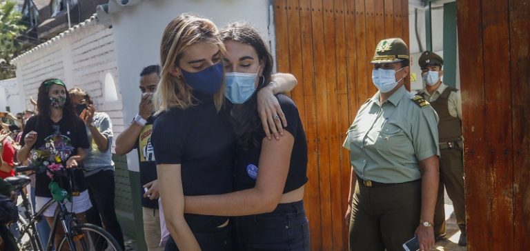 Emilia Schneider tras ser detenida en manifestación por el 8M: 