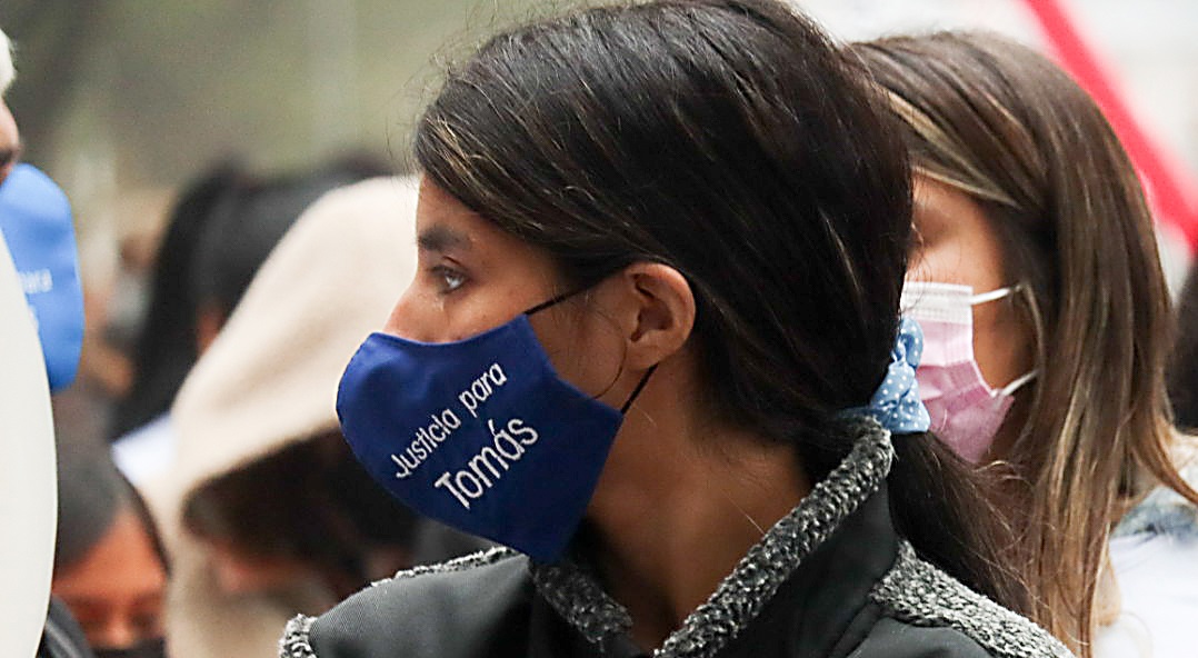 Confirman que madre de Tomás Bravo será representada por abogado de familia de Fernanda Maciel