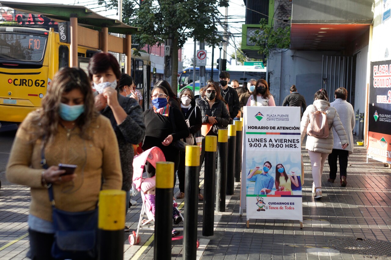 Balance del Minsal: Chile registra nuevamente más de 7 mil casos diarios de COVID-19