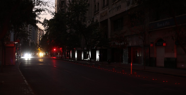 Corte de suministro de energía afectó a diferentes comunas de la región Metropolitana