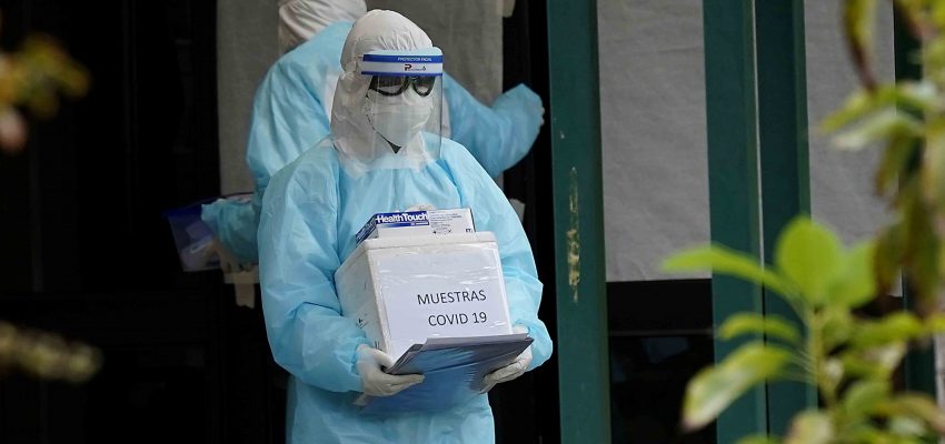 Confirman primer caso de variante brasileña de COVID-19 en la región del Biobío