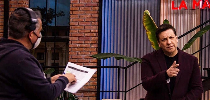 ¿Quién es el hombre de la risa que se escucha en Contigo en la Mañana y que bromea con JC Rodríguez?