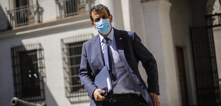 Ministro Rodrigo Delgado dio positivo a COVID-19: descartan a Piñera como contacto estrecho