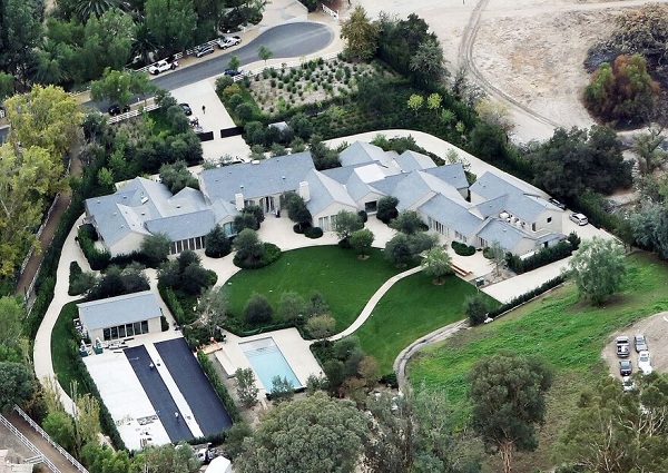 mansion hidden hills kim kardashian