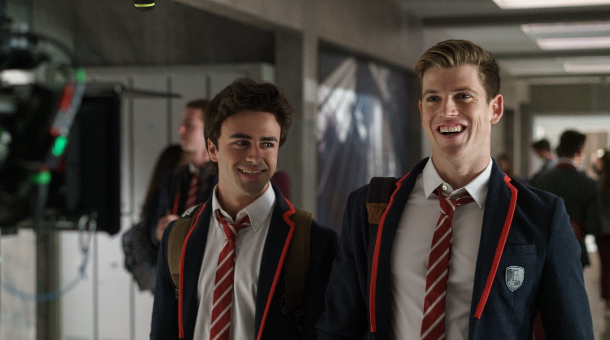 Actores de Disney y triángulos amorosos: lo que se sabe de las nuevas temporadas de 