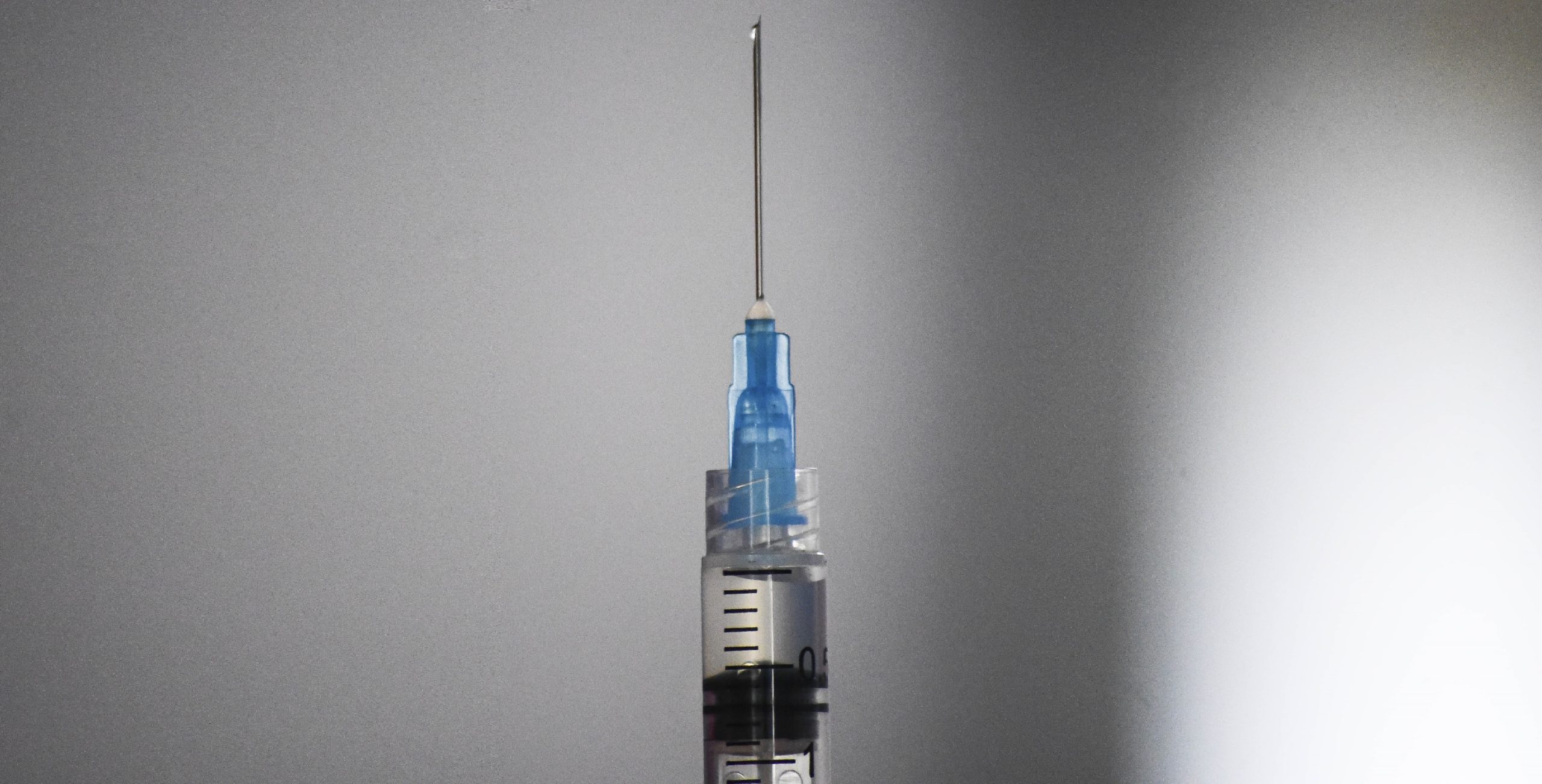 ISP aprobó uso de vacuna CanSino para población de 18 a 60 años: es la primera de una sola dosis