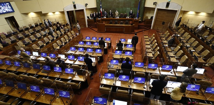 Diputados de Renovación Nacional apoyarían tercer retiro del 10% de las AFP con artículo transitorio