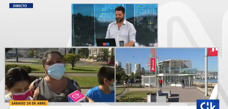 La coqueta intervención de una transeúnte al saber que Rafael Cavada conducía noticiero de CHV