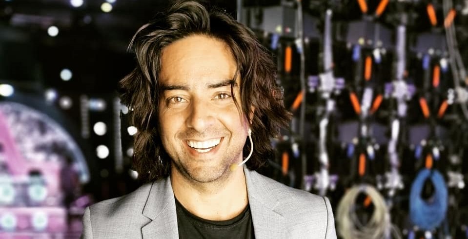 El divertido regalo que recibió Cristián Riquelme de Yo Soy y que Myriam Hernández protagonizó