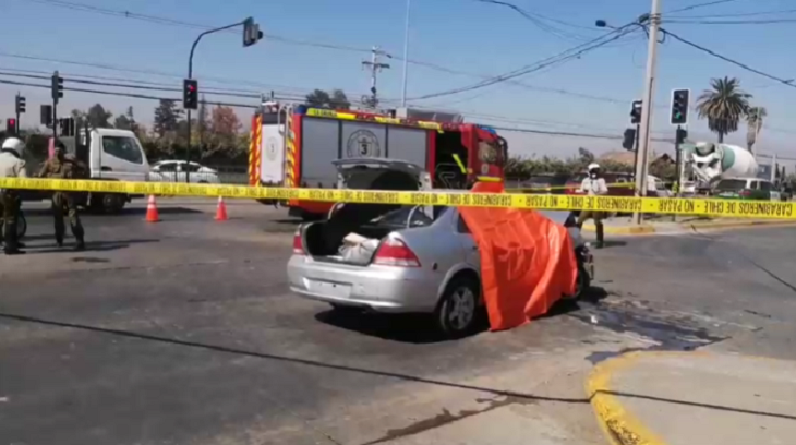 Dos individuos fallecieron en accidente vehicular en La Pintana: huían tras balear a persona