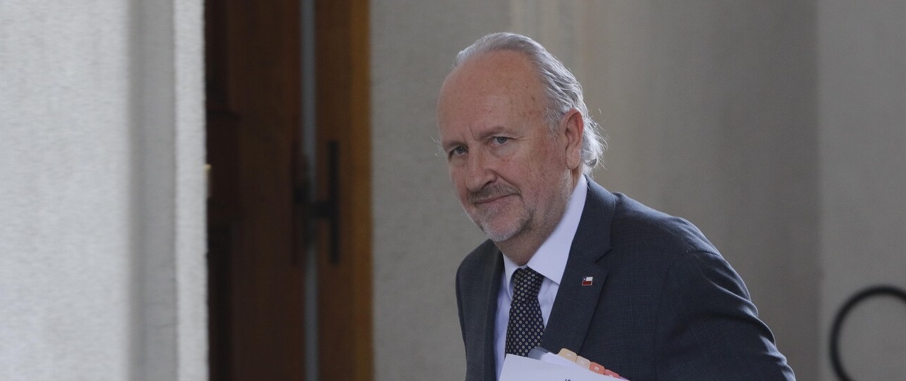 Frente Amplio impulsa interpelación a ministro Baldo Prokurica tras comunicados de FF.AA. a La Red