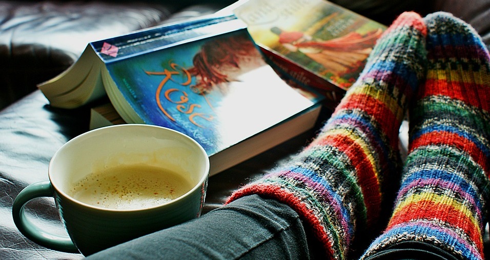 ¿Se duerme mejor con calcetines? Neurólogos evaluaron esta práctica