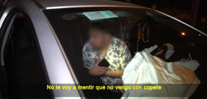 Conductor fue sorprendido por el 'Tío Emilio' manejando ebrio y en calzoncillos: ni él sabía por qué