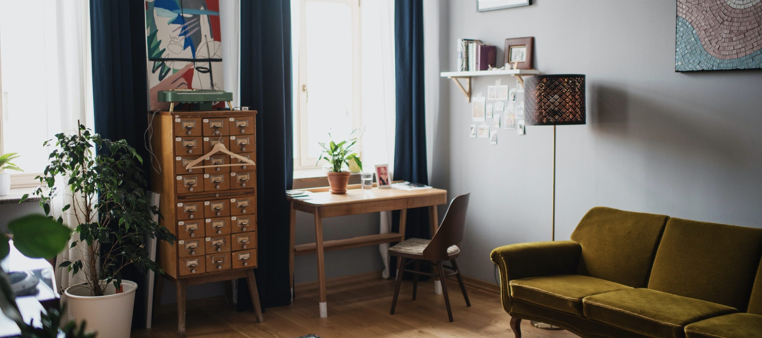 ¿Quieres decorar tu living y no sabes cómo? 5 consejos para sacarle el mejor provecho a tu espacio