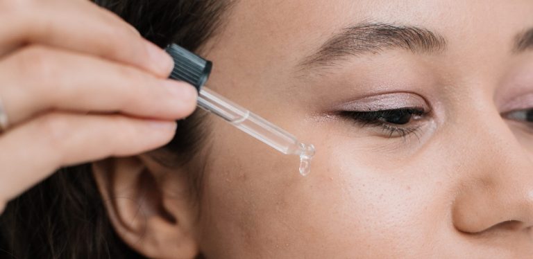 Aceite de argán: beneficios y precauciones de este popular producto para la piel y el cabello