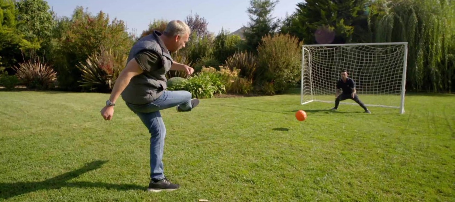 Martín Cárcamo perdió desafío ante Mauricio Pinilla y tuvo que pagar haciéndose su primer tatuaje