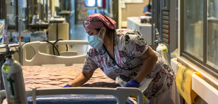 Chile registra 7.590 casos nuevos de COVID-19: pacientes UCI y activos marcan nuevo récord