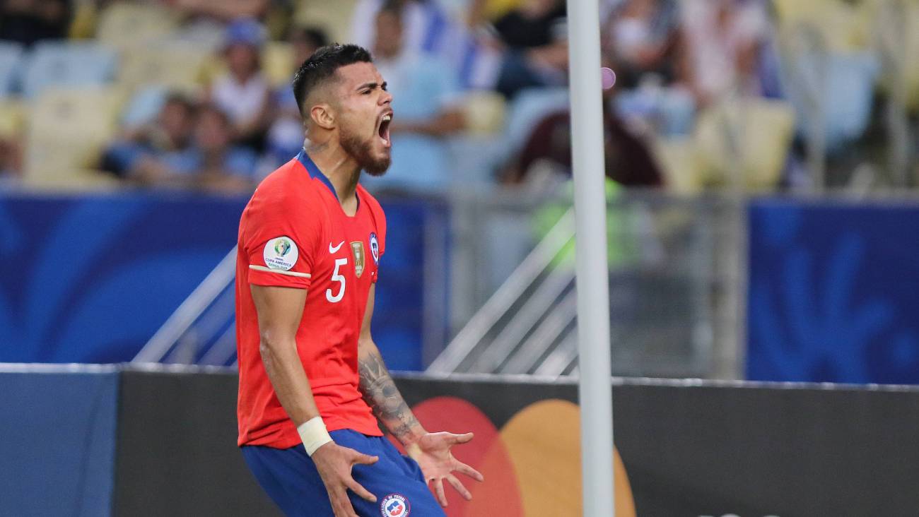 Paulo Díaz fue el gran ausente en la nómina de Lasarte para la 'Roja': COVID lo tiene complicado