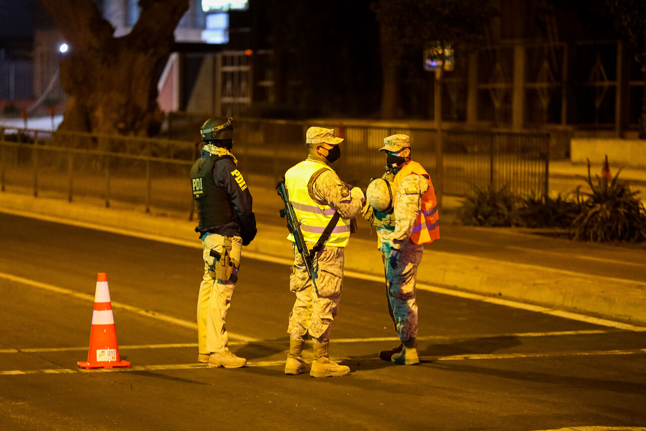 Tras 415 días con toque de queda: diputado Crispi llama al Gobierno a terminar o modificar la medida