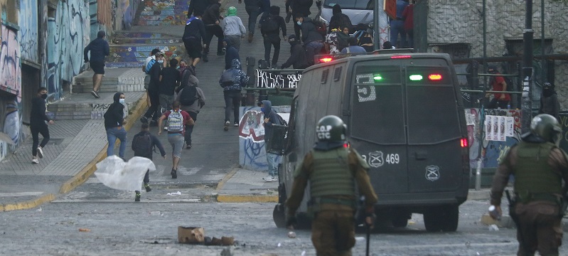 Comisión aprueba idea de legislar indulto a detenidos durante estallido social