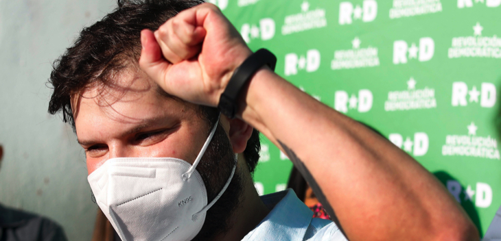 Gabriel Boric es oficialmente candidato presidencial tras reunir las 34 mil firmas necesarias