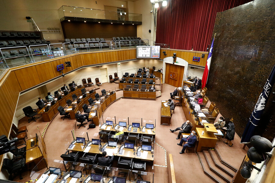 Senado aprueba bono de $200 mil y lo despacha a ley: solo falta que sea promulgada por Piñera