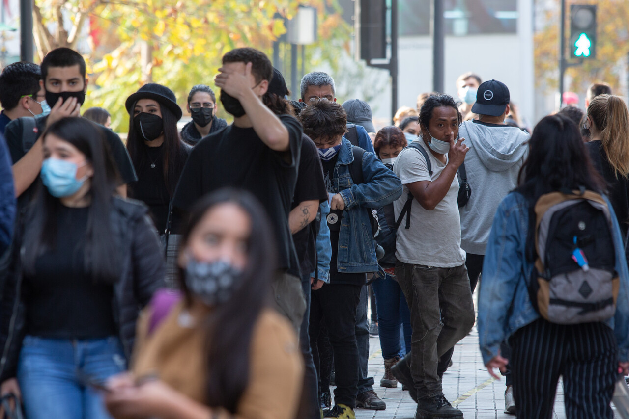Minsal informó 5.357 casos nuevos de COVID-19 y 100 fallecidos durante la última jornada